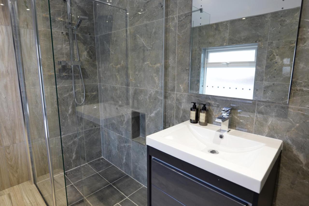 Outstanding Modernised 3/4 Double Bedroomed House リトルハンプトン エクステリア 写真