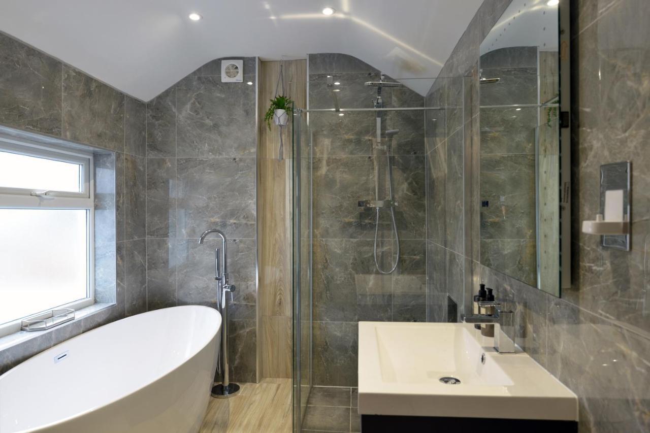 Outstanding Modernised 3/4 Double Bedroomed House リトルハンプトン エクステリア 写真